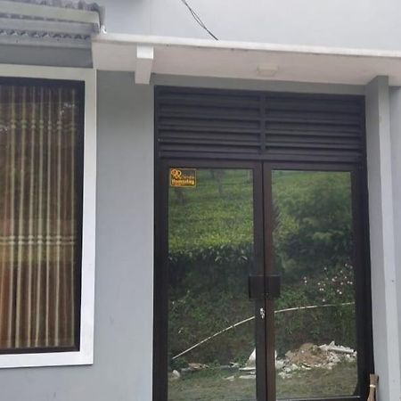 Villa Rr Seroja Kamar Biasa Garung Bagian luar foto